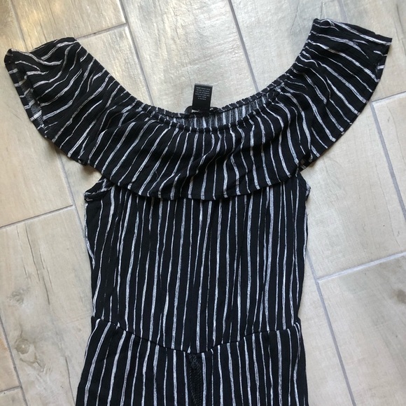 See you Monday off the shoulder striped ruffle jumpsuit. Size L - Picture 2 of 5